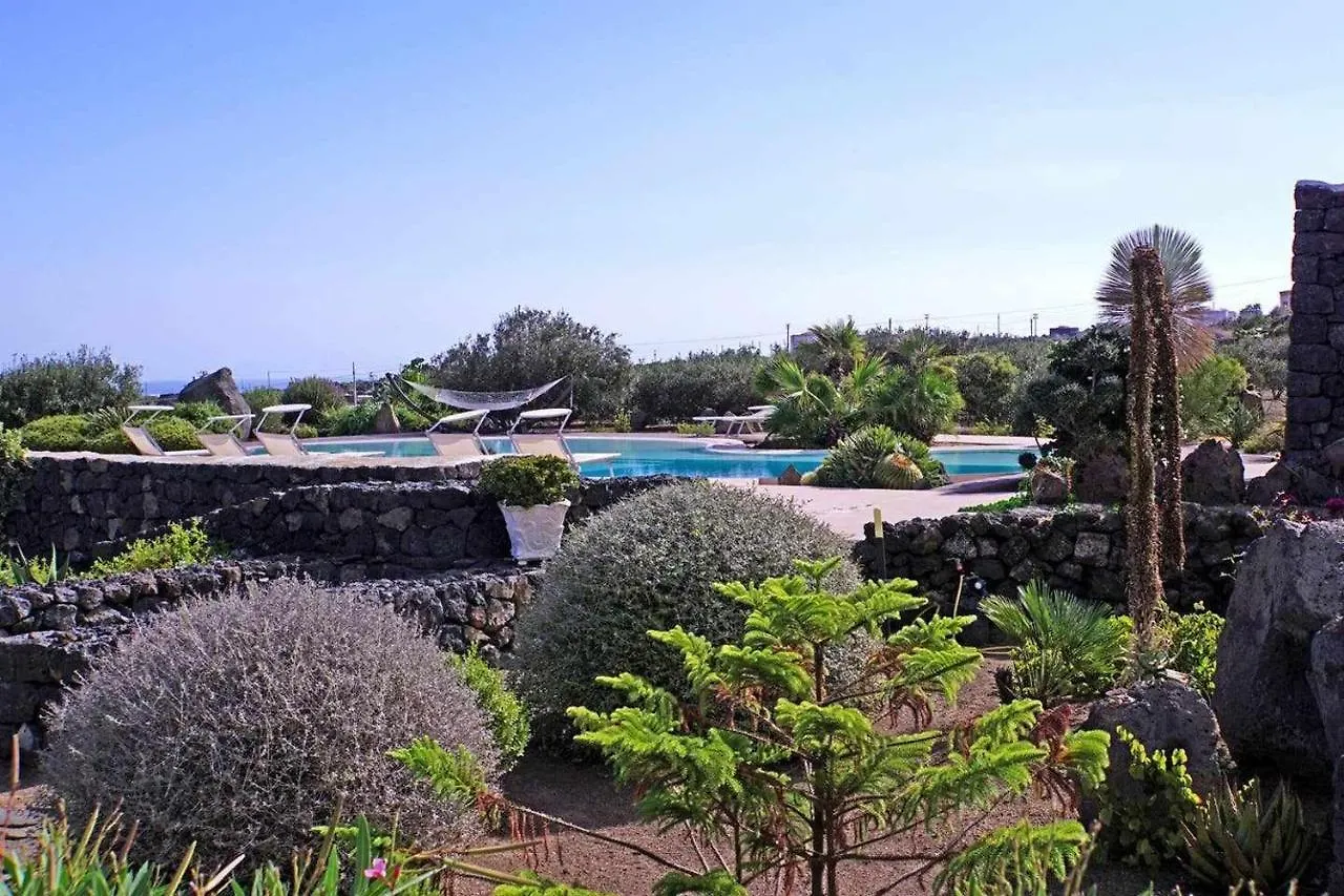 Villa Dammusi e Relax Pantelleria Italia