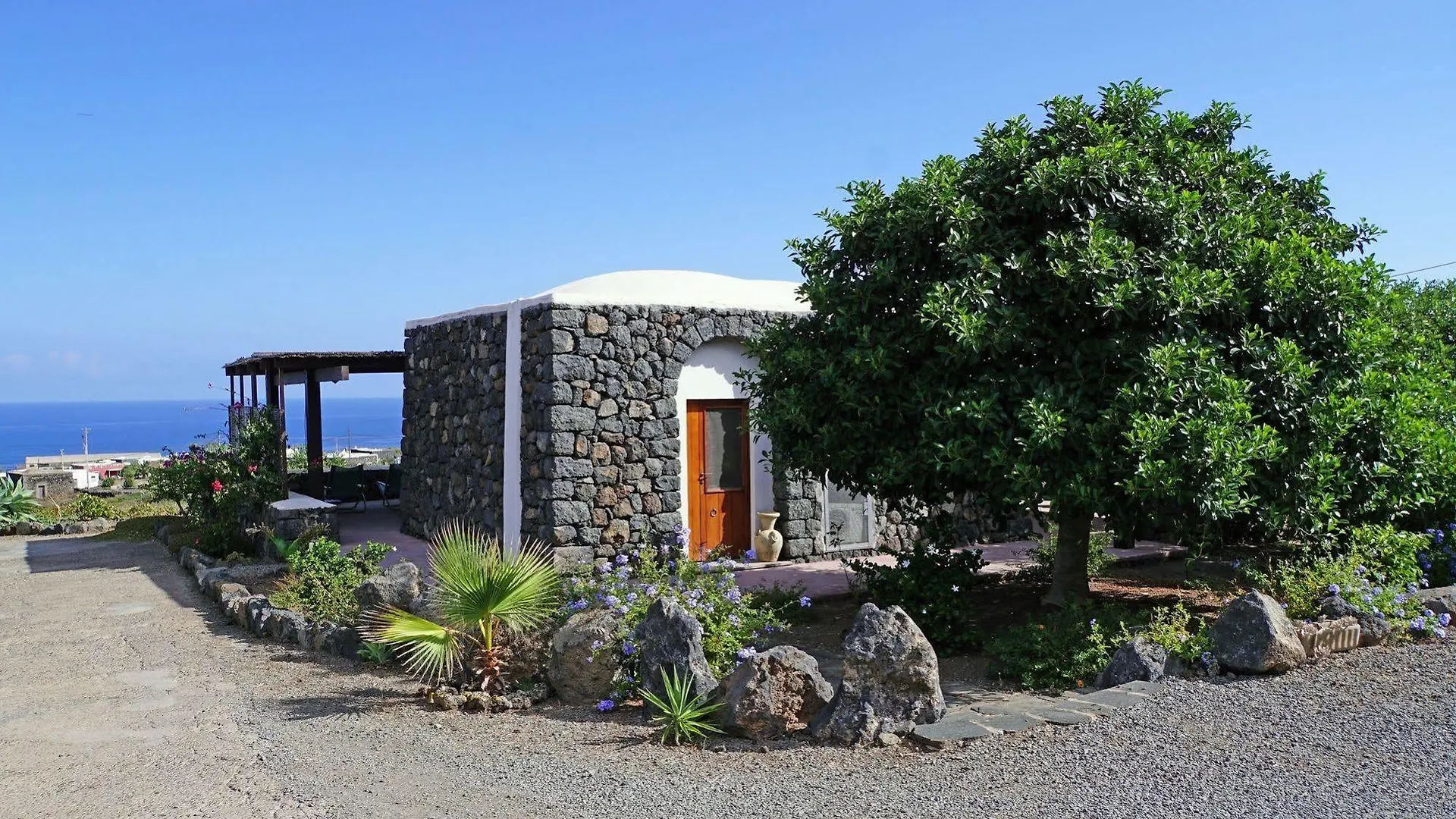 Villa Dammusi e Relax Pantelleria Italia