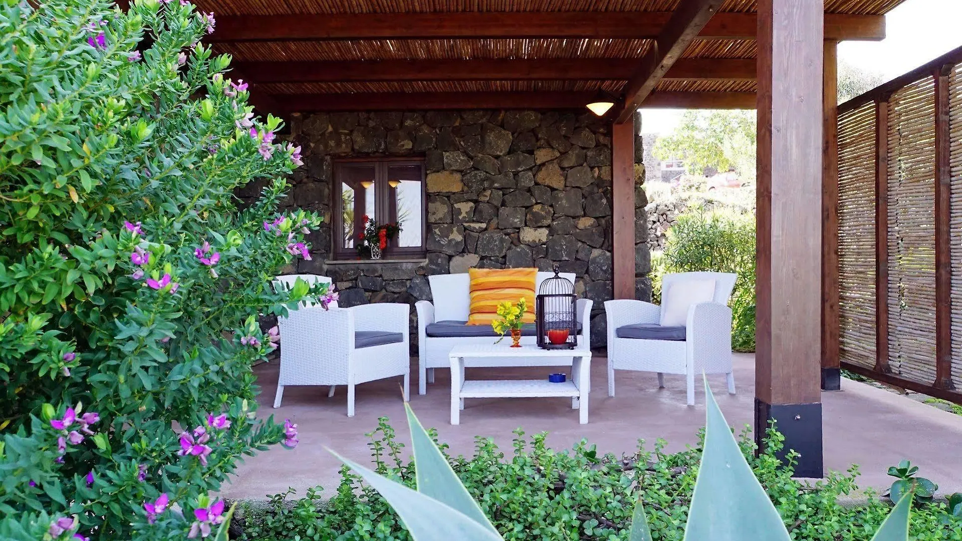 Casa vacanze Villa Dammusi e Relax Pantelleria